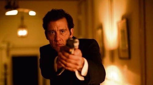 Clive Owen in Anon Clive Owen in Anon