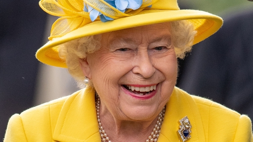 Sunday Miscellany: The Day My Sister met the Queen Sunday Miscellany: The Day My Sister met the Queen