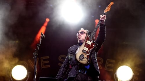 Elvis Costello: complex pop songs Elvis Costello: complex pop songs