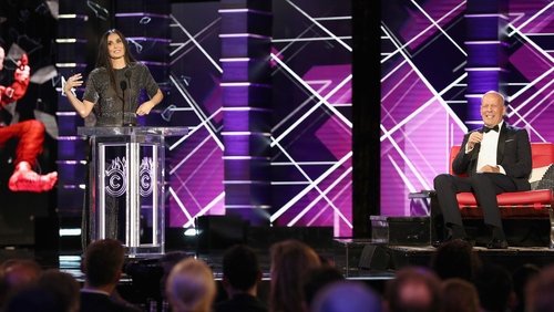 Demi Moore surprises Bruce Willis at his comedy roast Demi Moore surprises Bruce Willis at his comedy roast