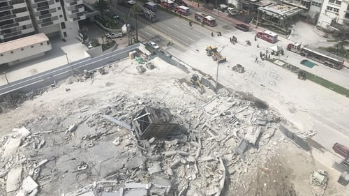 Building collapse in Miami Beach injures one
