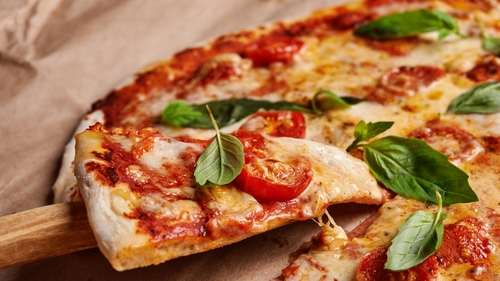 What makes a pizza, a pizza? What makes a pizza, a pizza?