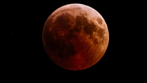 "Take a day off" for rare lunar eclipse, say astronomy experts "Take a day off" for rare lunar eclipse, say astronomy experts