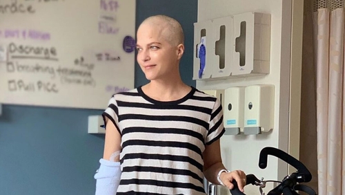 Selma Blair Shaves Her Head, Gives Update on Her MS Treatment Progress