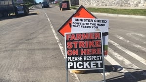 The blockade at the ABP meat plant in Waterford remains in place The blockade at the ABP meat plant in Waterford remains in place