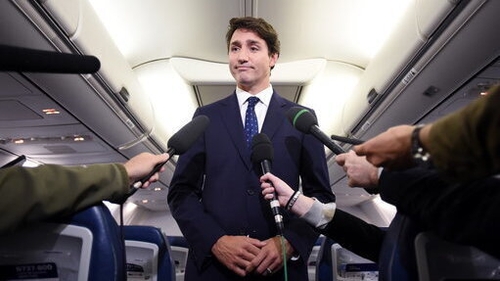 New images emerge of Trudeau wearing blackface New images emerge of Trudeau wearing blackface