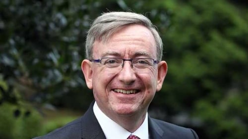 'Ní haon ualach í'- Uachtarán NUIG ar an nGaeilge 'Ní haon ualach í'- Uachtarán NUIG ar an nGaeilge