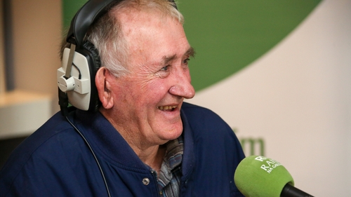 'Níor dhiúltaigh sé éinne riamh' Cuimhní ar Joe Steve Ó Neachtain 'Níor dhiúltaigh sé éinne riamh' Cuimhní ar Joe Steve Ó Neachtain
