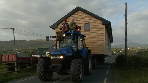 Musician refuses to remove wooden house from farm Musician refuses to remove wooden house from farm