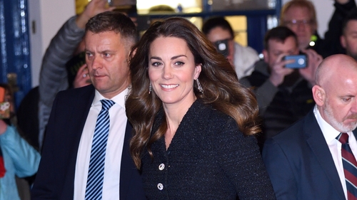 Kate Middleton mixes tweed and sparkles for special date night Kate Middleton mixes tweed and sparkles for special date night