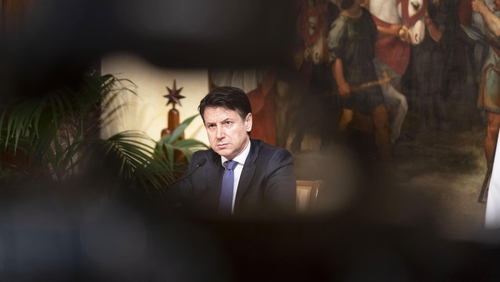 Italy's 'very long' lockdown to only end gradually Italy's 'very long' lockdown to only end gradually