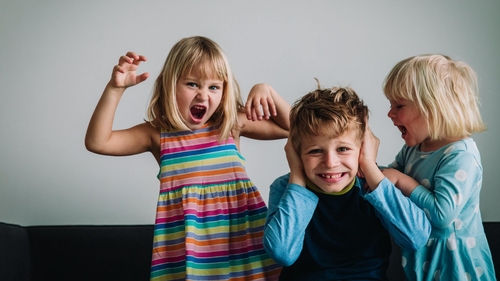How to get young children to listen to you How to get young children to listen to you