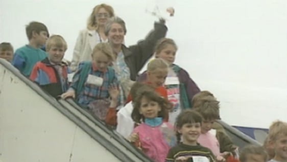 Belarusian children and chaperones arriving in Shannon Airport (1995)