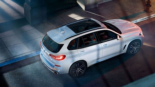 Let's bust some myths about plug-in hybrid cars Let's bust some myths about plug-in hybrid cars
