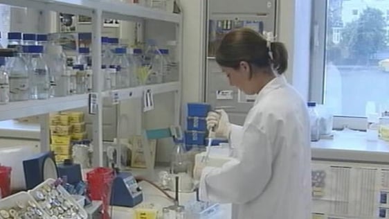 Scientist in laboratory (2003)