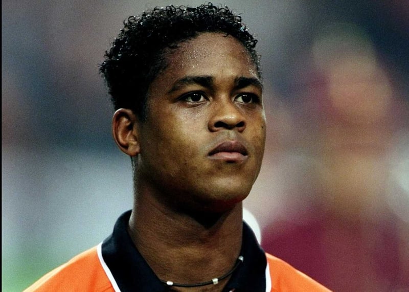 Kluivert in talks with Magpies