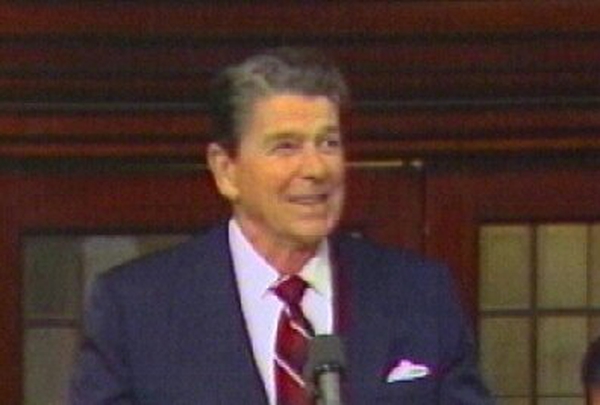 Ronald Reagan - Dies, aged 93