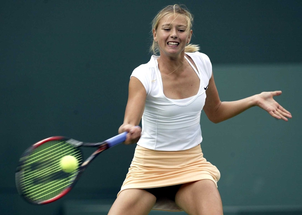 Maria Sharapova may struggle with a shoulder injury at Wimbledon this year
