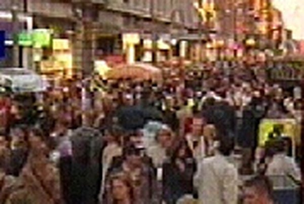 Census 2006 - Population tops four million