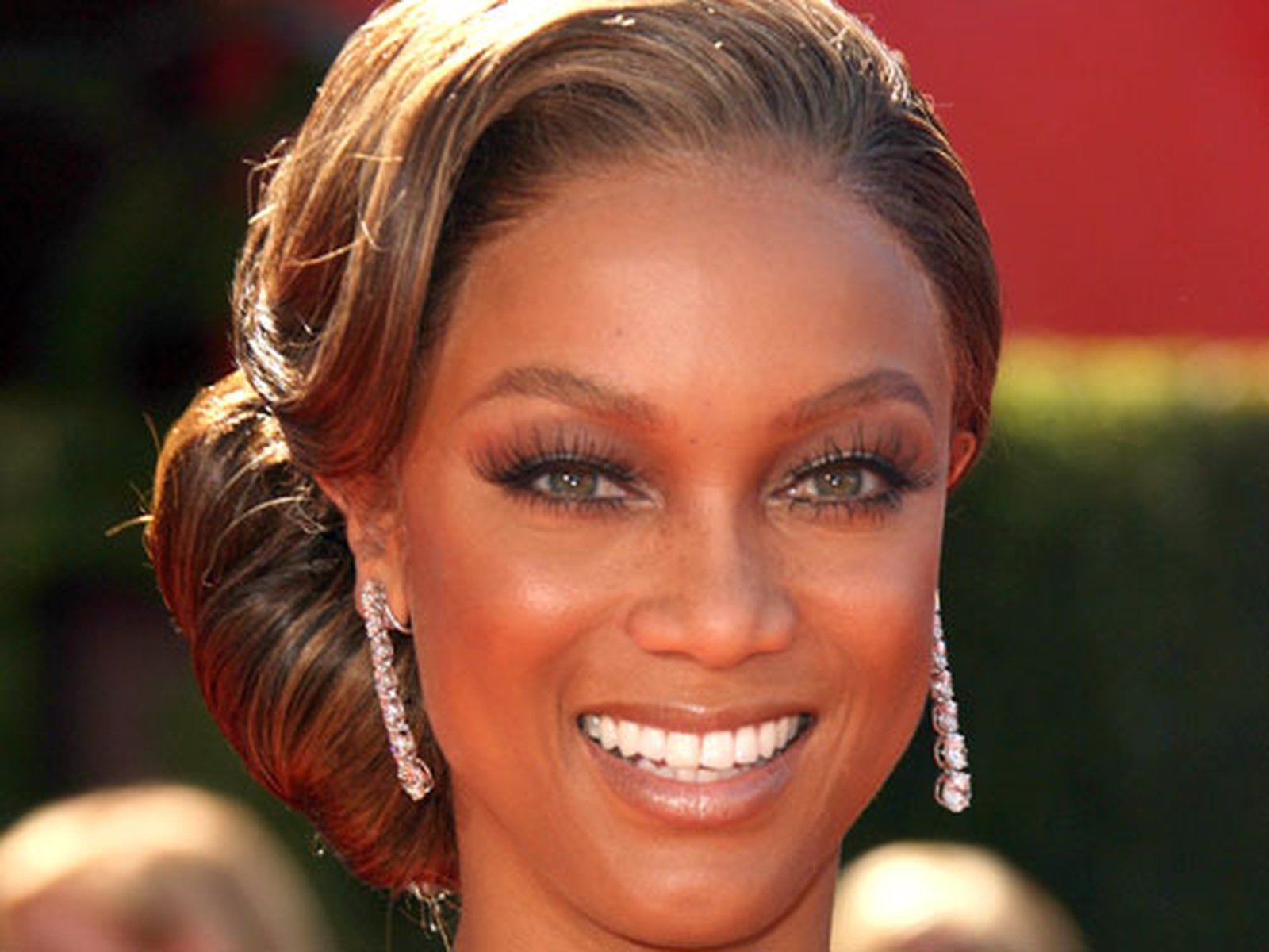 Tyra Banks Hits Back Over Fat Claims 