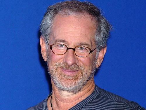 Steven Spielberg - China should do more to end suffering in Darfur