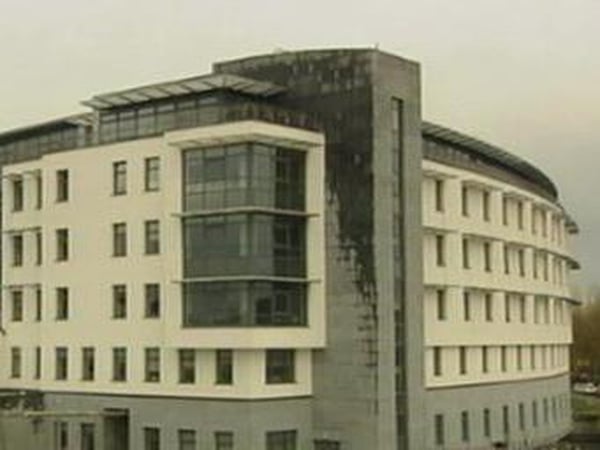 Cork - Row over staffing at new hospital