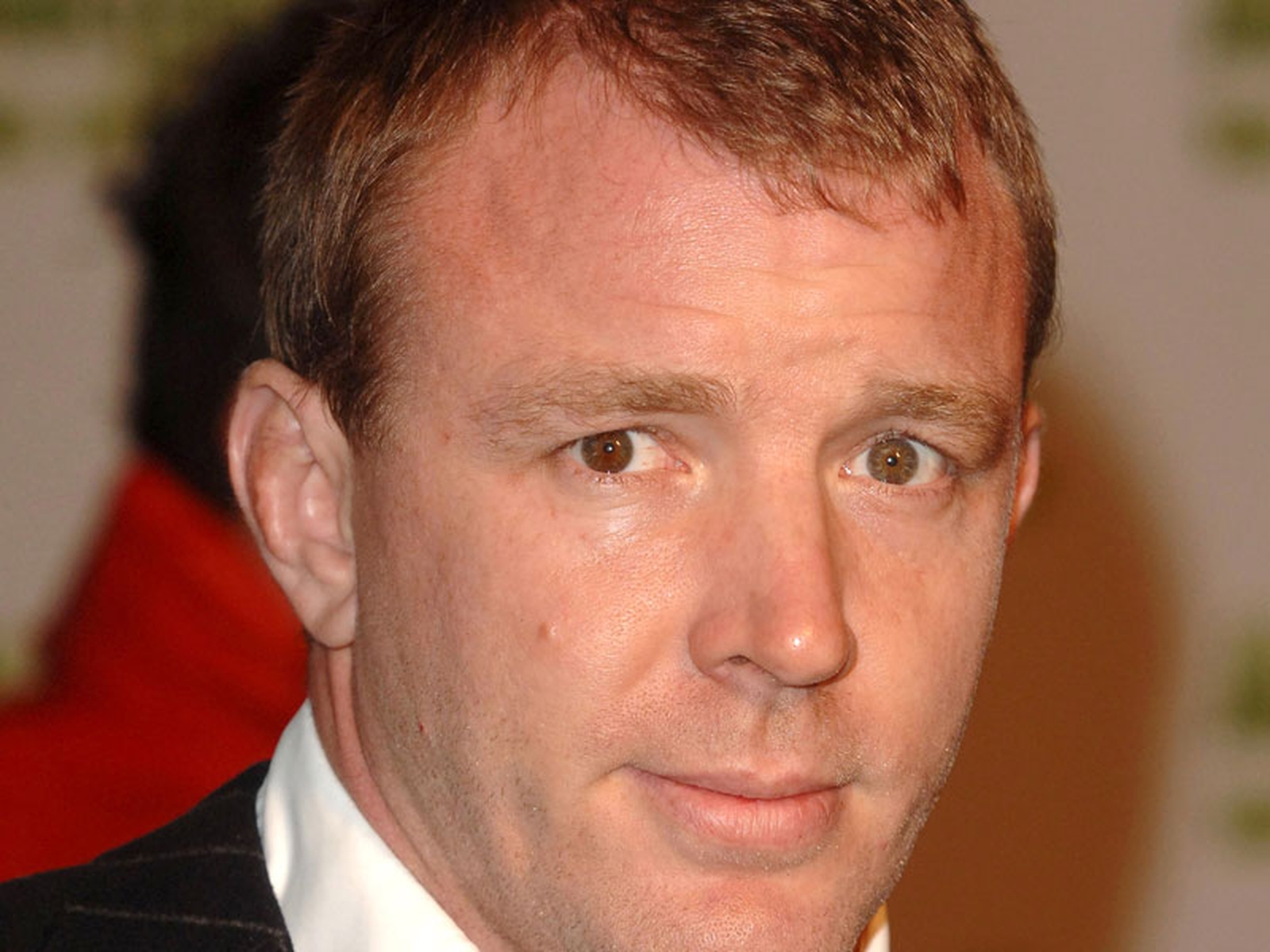 Guy Ritchie dating Elle Macpherson?