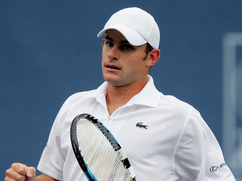 Roddick battles back at Roland Garros