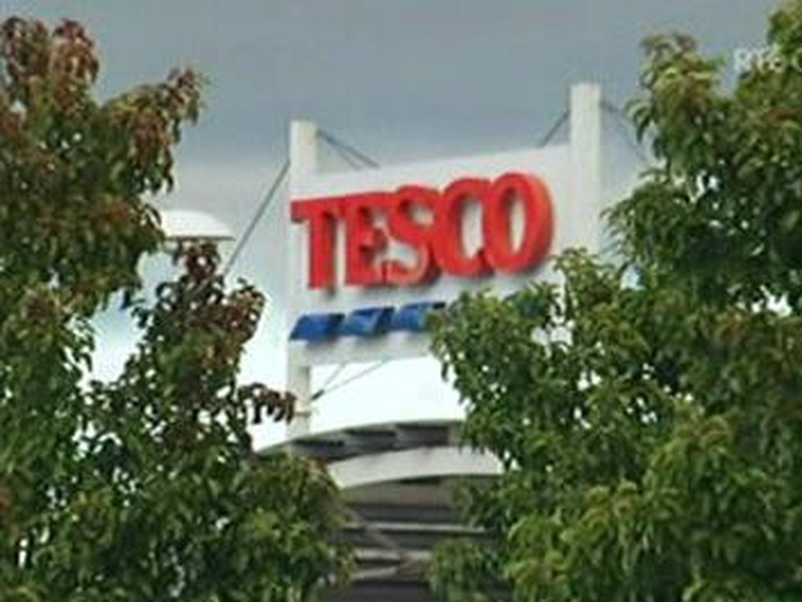 Tesco Ireland sales up, 16 new stores planned