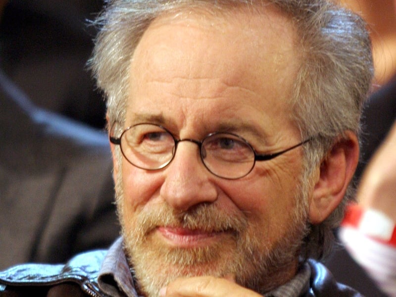 China 'regrets' Spielberg Decision