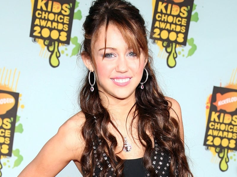 FBI catches Miley Cyrus hacker