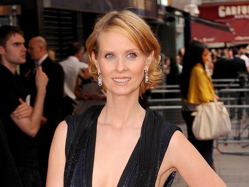 Cynthia Nixon discusses wedding pl