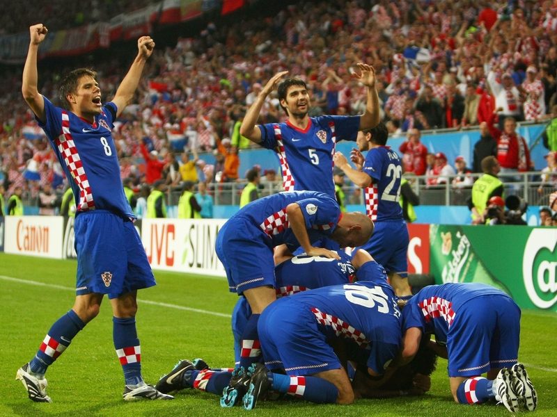 Futsal world cup 2022. Хорватия 2023 евро. Модрич в сборной хорватии 2021. Евро 2008 хорватия. Хорватия польша прямой.