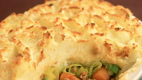 Cottage Pie With Garlic Butter