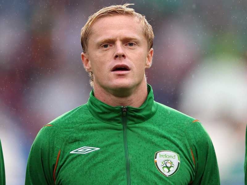 Damien Duff had to leave the Ireland camp due to a hamstring injury
