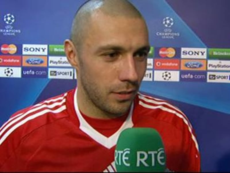 Dossena completes move to Napoli