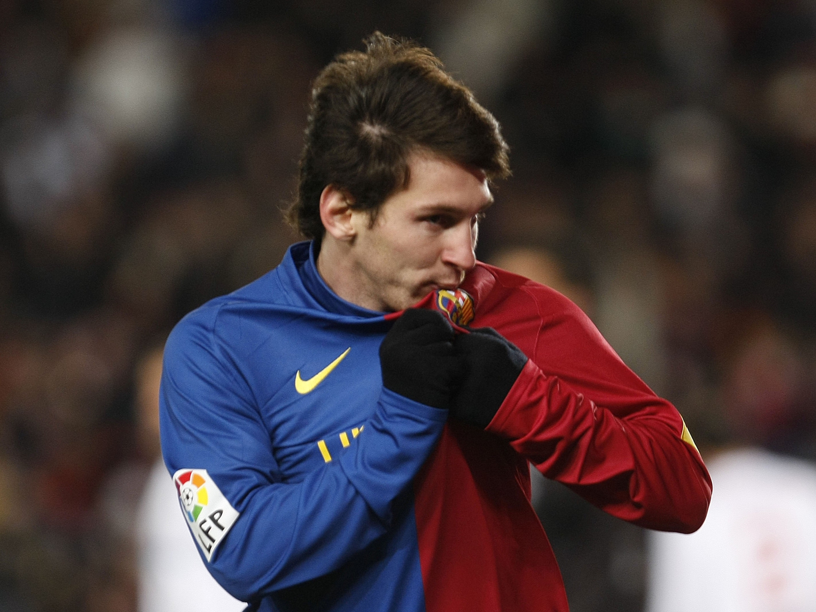 Messi Kiss Barcelona Logo - Lionel Messi S Boots A History Of The ...