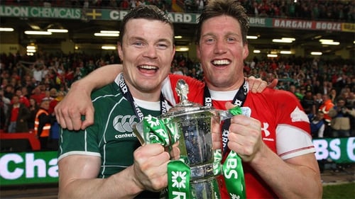 Brian O'Driscoll and Ronan O'Gara celebrate the Grand Slam win in 2009