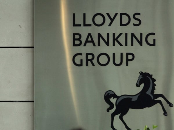Lloyds Banking Group - Cutting 1,200 more jobs