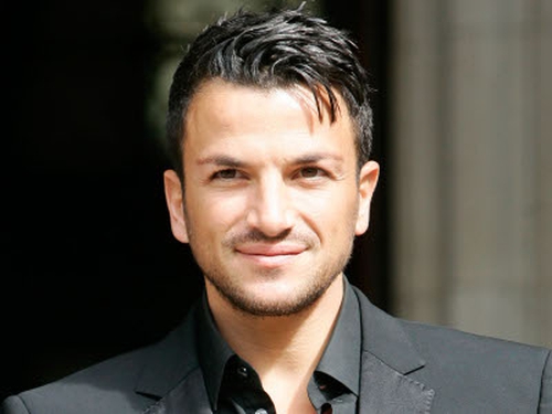 Peter Andre dating a medical student 17 years his junior