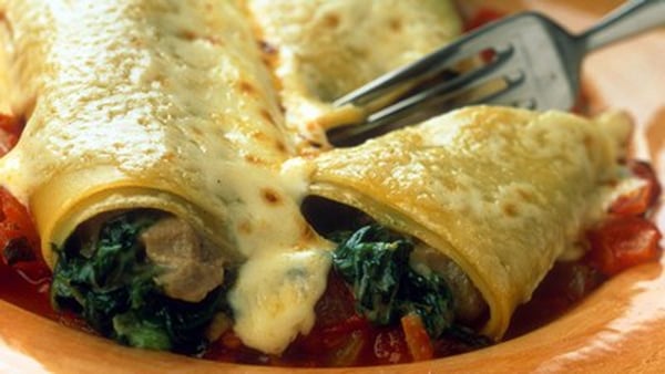Pancake Cannelloni with Spinach and Four Cheeses