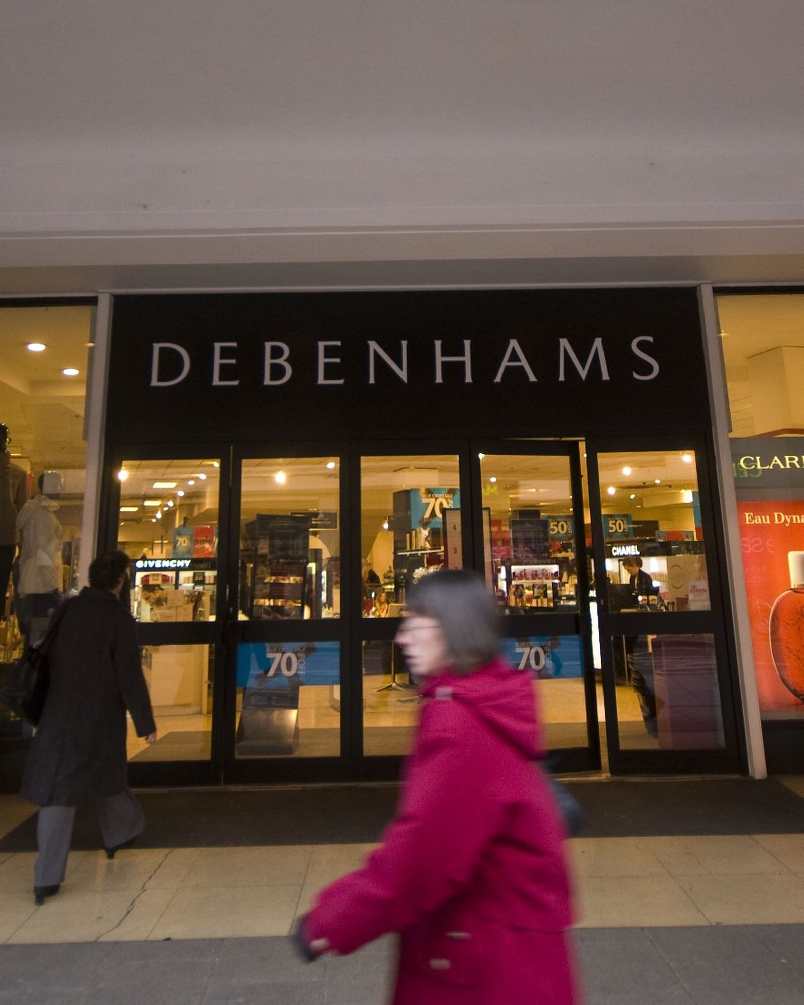Price cutting campaign for Debenhams
