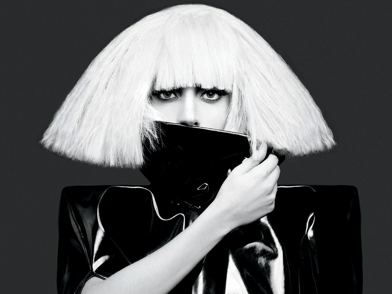 Леди гага зе фейм. Леди гага happy. Die with a smile леди гага. Lady gaga "the fame monster". Die with a smile леди гага.