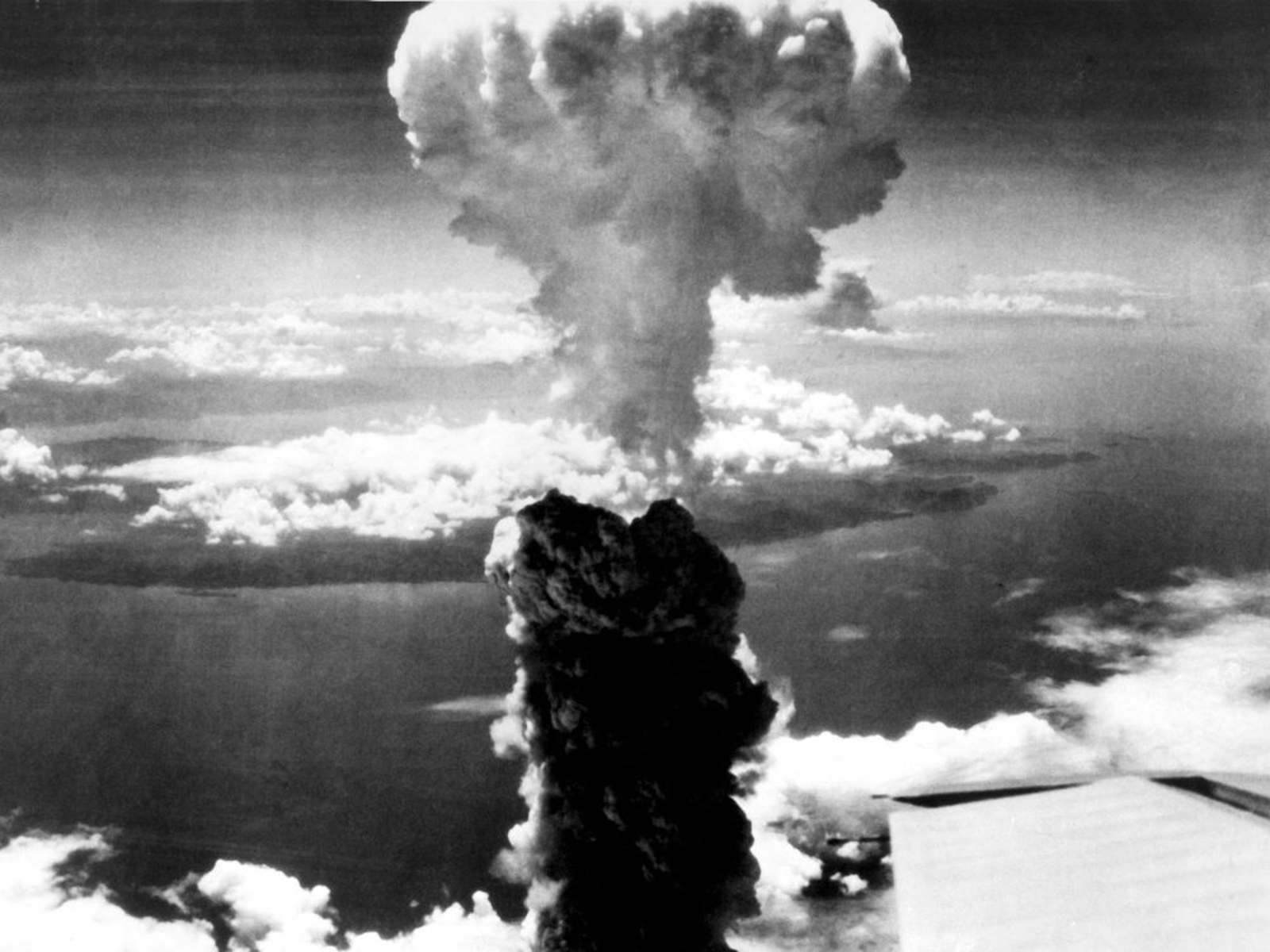 Japan s double atomic bomb survivor dies