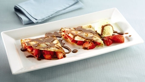 Pancakes with Chilli, Chocolate and Strawberries