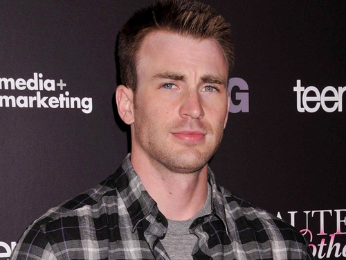 Evans Set To Play Captain America