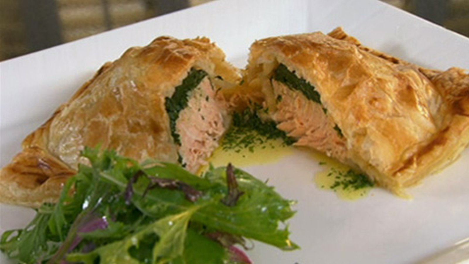 Salmon and Spinach en Croute