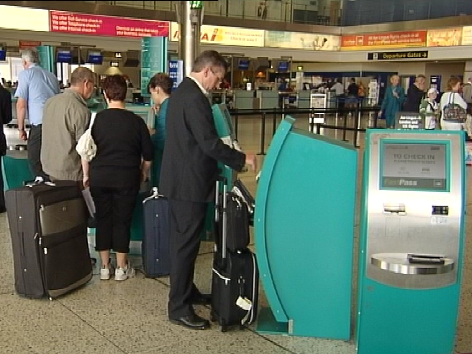 Restrictions at Irish airports ease