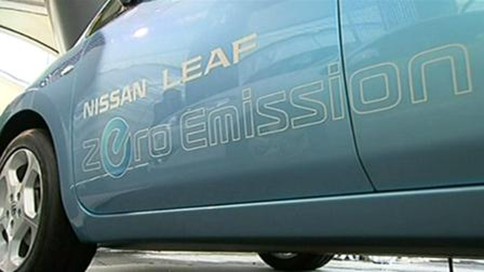 Nissan to recall two million cars worldwide