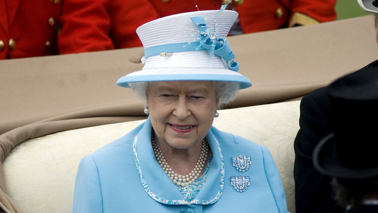 queen's first visit to ireland